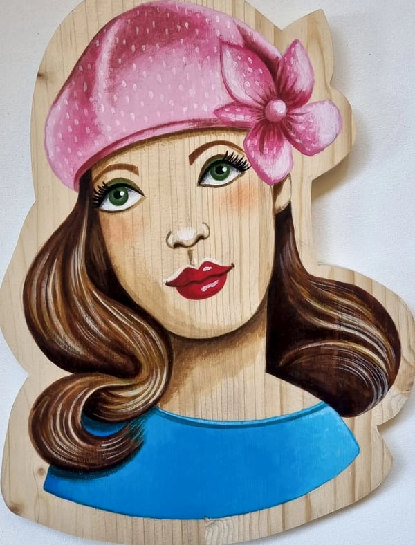 Portrait sur bois n° 12, bois découpé et peint à la main, par Laure C.